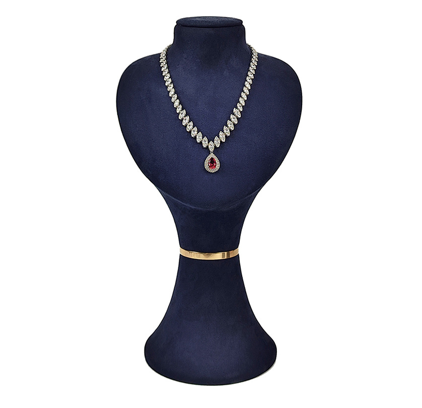 Resin necklace bust jewelry display factories 12