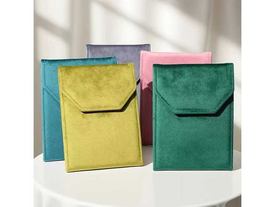 03-retail-paper-bags