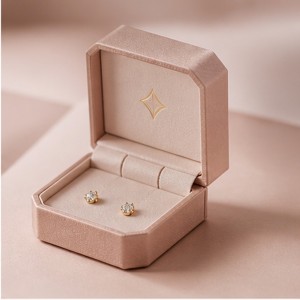 04-logo-earring-boxes