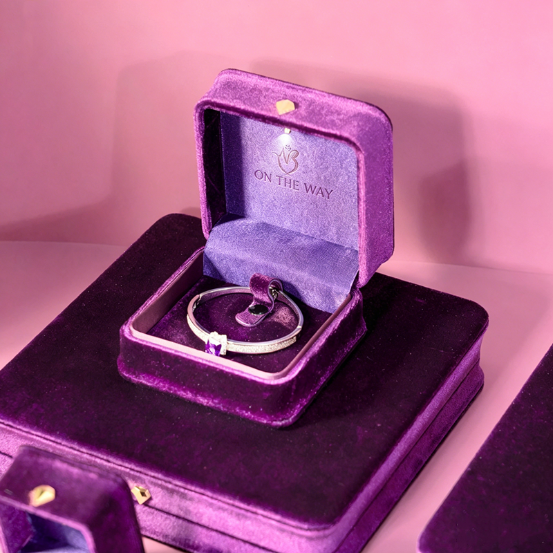 Popular Logo Techniques for LED Jewelry Boxes-Embossing & Debossing