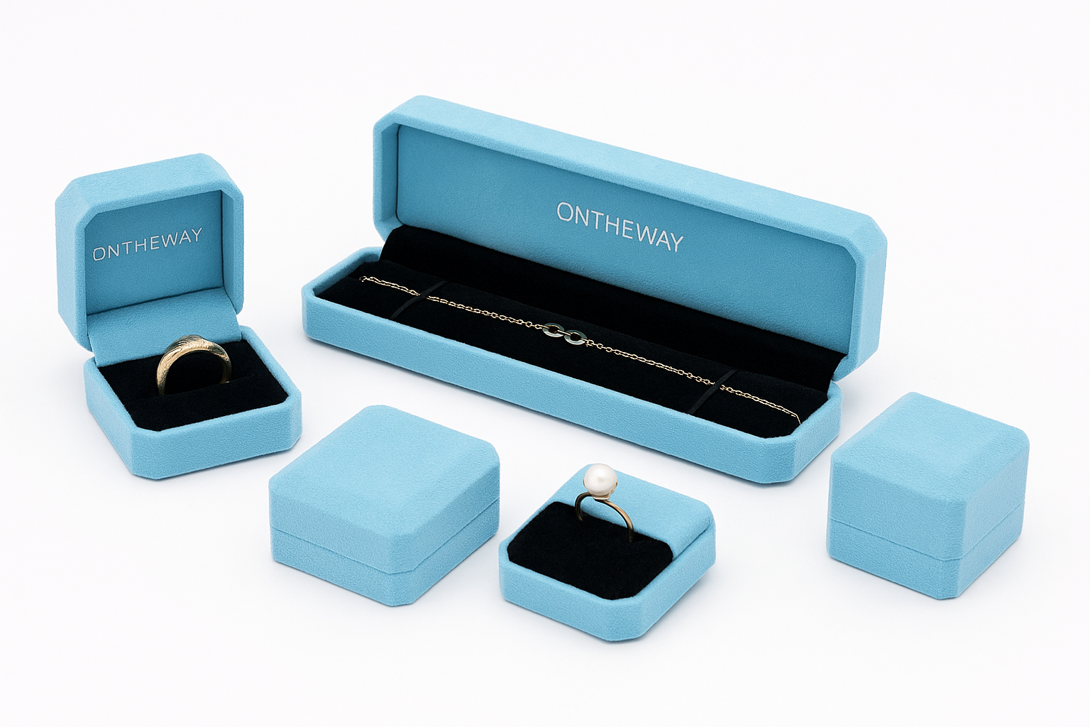 3.Step-by-Step Guide- How to Line Jewelry Box with Velvet