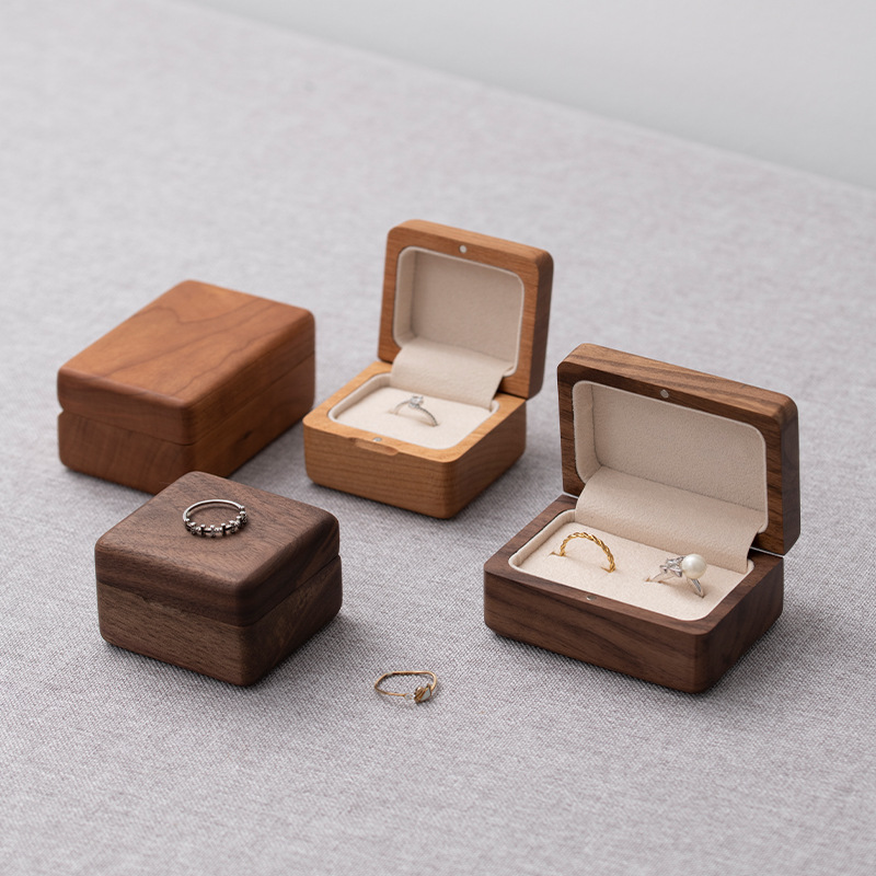 2023 Classic Elegant Vintage Luxury double ring box custom Jewelry packaging box