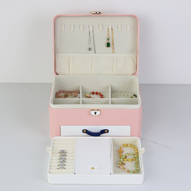 Stock Jewelry organizer box with cartoon pattern