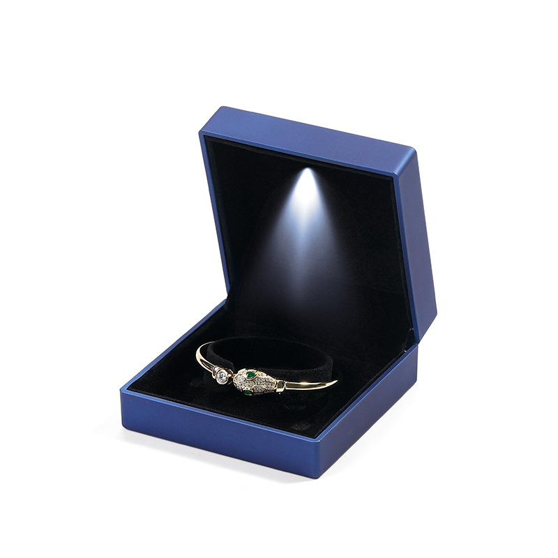 Bracelet and Watch Boxes LED