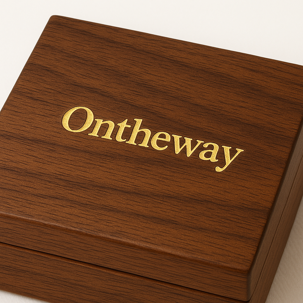 In factory mass production, finishing a wooden jewelry box involves more than just perfecting its structure and craftsmanship.