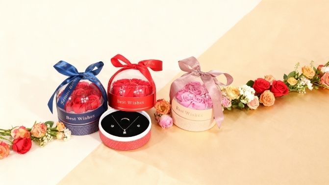 НАЛАШТУЙТЕ СВОЇ ПАПЕРОВІ ШКАТУЛКИ ДЛЯ ЮВЕЛІРНИХ ПРИКРАШЕНЬ НА ONTHEVAY