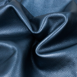 Detailed materials of luxury leather jewelry boxes