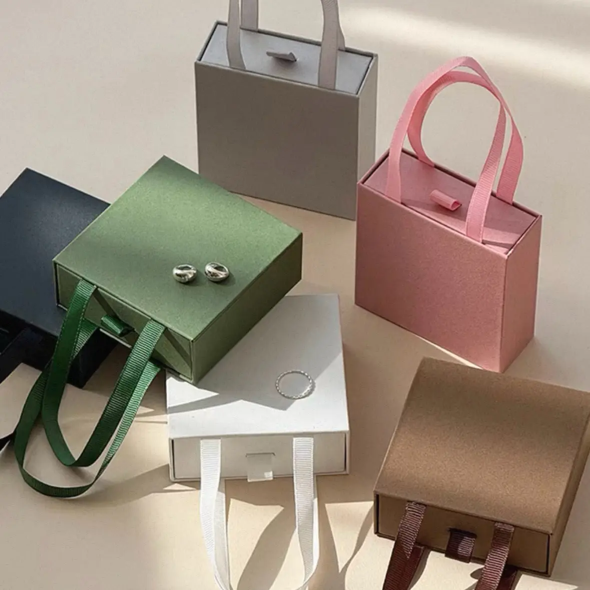 Paper Jewelry Boxes With Logo1