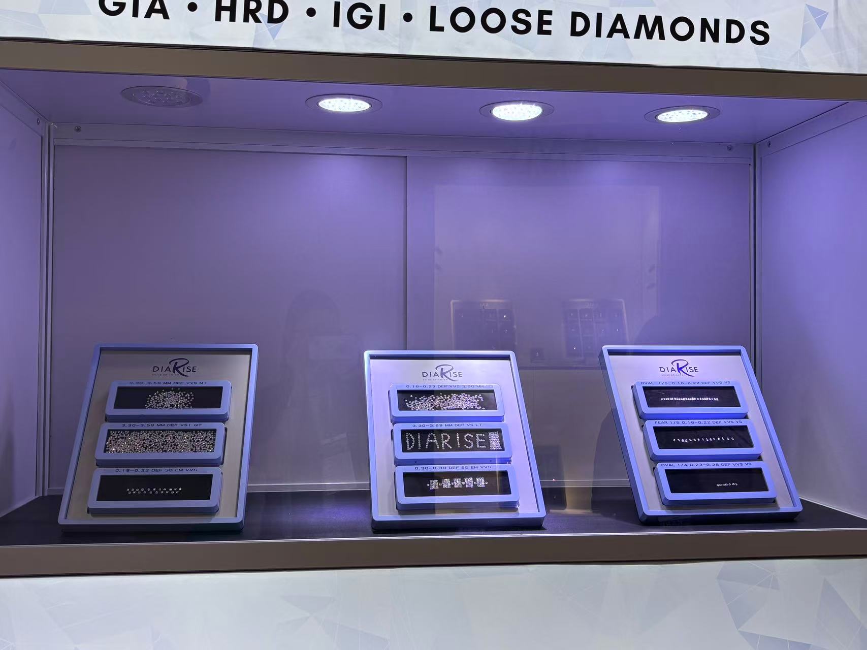 gemstone display 14