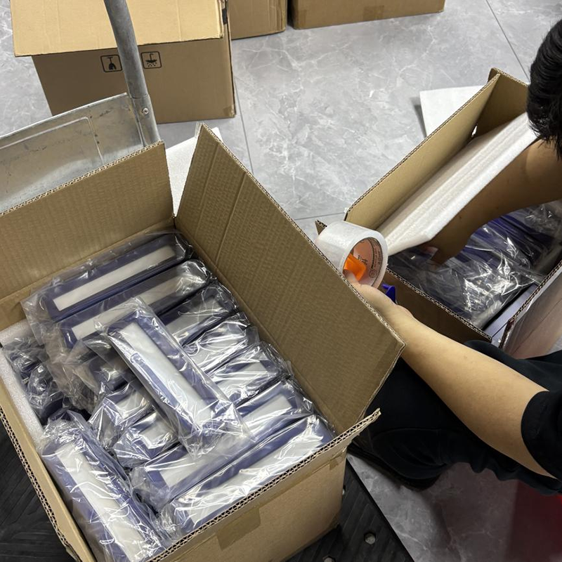 gemstone-display-box-packaging-shipping