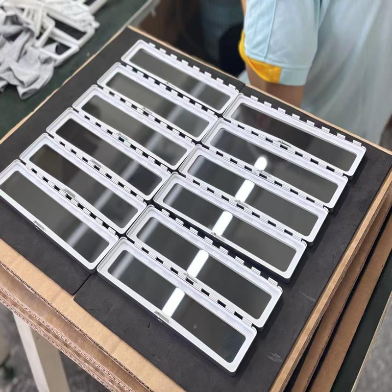 gemstone-display-box-quality-control