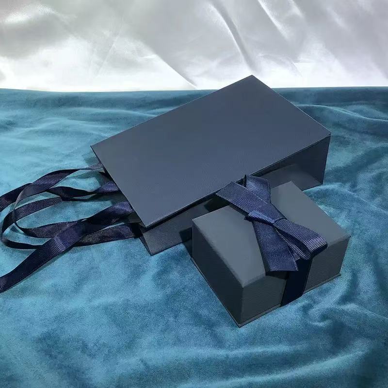 جعبه هدیه کاغذی جواهرات05