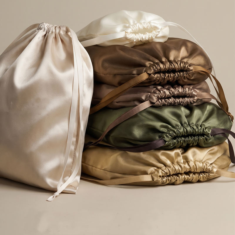 personalized satin pouch (2)