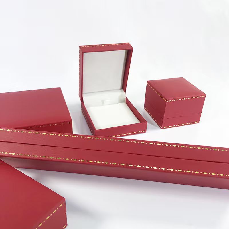 satin-material-jewelry-pouch