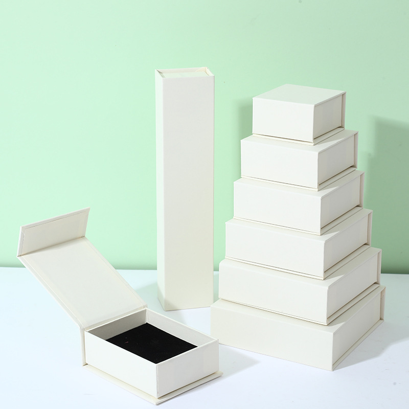 small paper jewelry boxes 6
