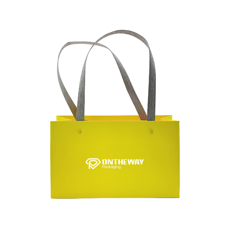 Specialty paper bags feature custom die-cut handles or unique geometric shapes to stand out from the crowd—perfect for brand campaigns, exclusive product launches, and premium retail packaging.