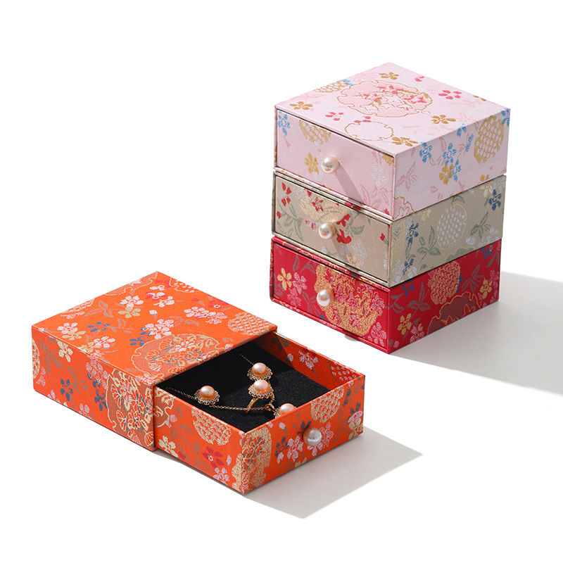 wholesale paper jewelry boxes2